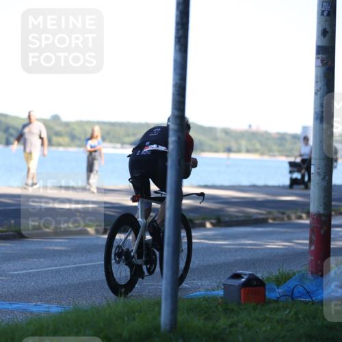 17.08.2025 - KN Förde Triathlon 2025 Yannick Fuchs http://msf.ph/oto/8628983 17.08.2025 15:22:00 Radfahren  meine-sportfotos.de