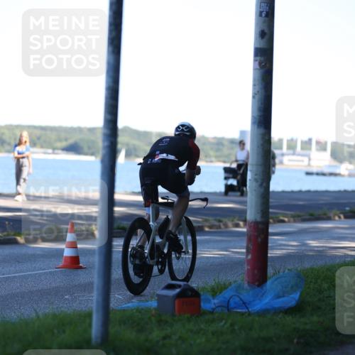 17.08.2025 - KN Förde Triathlon 2025 Yannick Fuchs http://msf.ph/oto/8628984 17.08.2025 15:22:00 Radfahren  meine-sportfotos.de