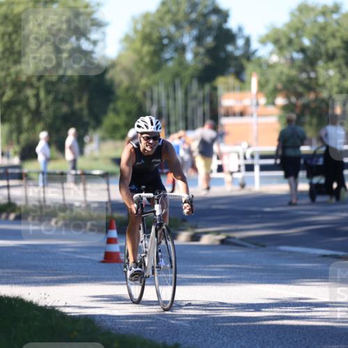 17.08.2025 - KN Förde Triathlon 2025 Yannick Fuchs http://msf.ph/oto/8629005 17.08.2025 15:23:25 Radfahren  meine-sportfotos.de