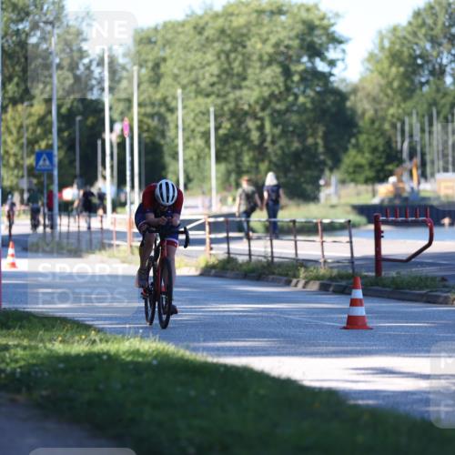 17.08.2025 - KN Förde Triathlon 2025 Yannick Fuchs http://msf.ph/oto/8629057 17.08.2025 15:27:55 Radfahren  meine-sportfotos.de