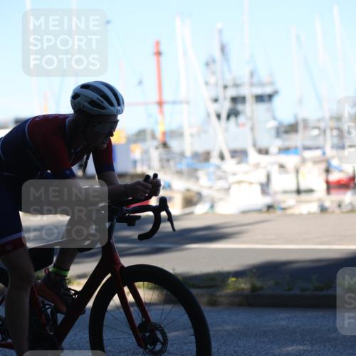 17.08.2025 - KN Förde Triathlon 2025 Yannick Fuchs http://msf.ph/oto/8629063 17.08.2025 15:27:57 Radfahren  meine-sportfotos.de