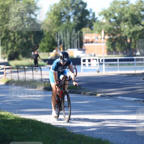 17.08.2025 - KN Förde Triathlon 2025 Yannick Fuchs http://msf.ph/oto/8629104 17.08.2025 15:31:44 Radfahren  meine-sportfotos.de