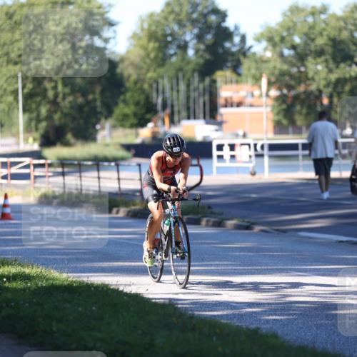 17.08.2025 - KN Förde Triathlon 2025 Yannick Fuchs http://msf.ph/oto/8629170 17.08.2025 15:34:40 Radfahren  meine-sportfotos.de