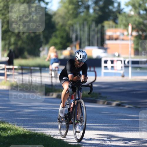 17.08.2025 - KN Förde Triathlon 2025 Yannick Fuchs http://msf.ph/oto/8629199 17.08.2025 15:36:43 Radfahren 5 meine-sportfotos.de