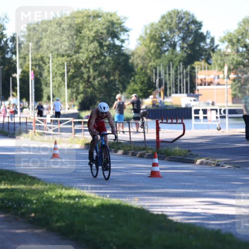 17.08.2025 - KN Förde Triathlon 2025 Yannick Fuchs http://msf.ph/oto/8629237 17.08.2025 15:41:41 Radfahren  meine-sportfotos.de