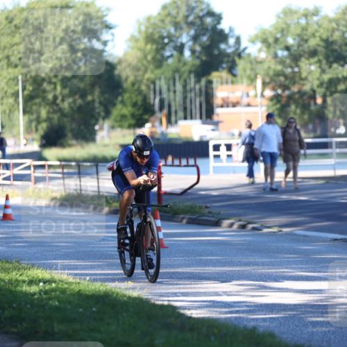 17.08.2025 - KN Förde Triathlon 2025 Yannick Fuchs http://msf.ph/oto/8629251 17.08.2025 15:44:28 Radfahren  meine-sportfotos.de