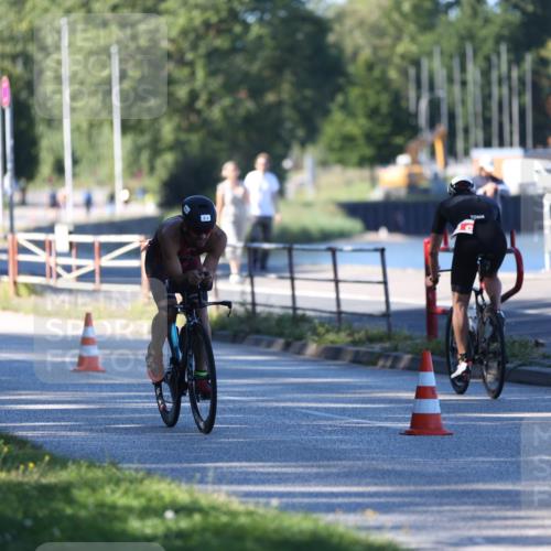 17.08.2025 - KN Förde Triathlon 2025 Yannick Fuchs http://msf.ph/oto/8629259 17.08.2025 15:45:08 Radfahren  meine-sportfotos.de