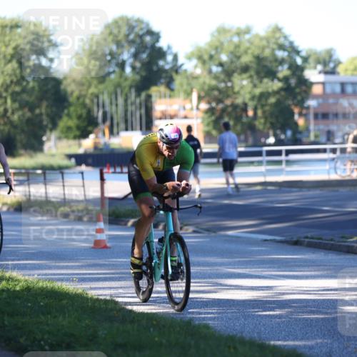 17.08.2025 - KN Förde Triathlon 2025 Yannick Fuchs http://msf.ph/oto/8629284 17.08.2025 15:47:41 Radfahren  meine-sportfotos.de