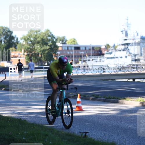 17.08.2025 - KN Förde Triathlon 2025 Yannick Fuchs http://msf.ph/oto/8629286 17.08.2025 15:47:42 Radfahren  meine-sportfotos.de