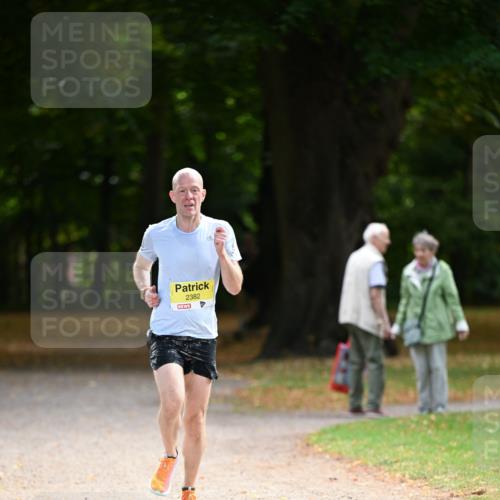 31.08.2025 - 21. Blankeneser Heldenlauf Dr. Thomas Lammeyer http://msf.ph/oto/8629398 31.08.2025 10:04:37 Laufen 2382 meine-sportfotos.de