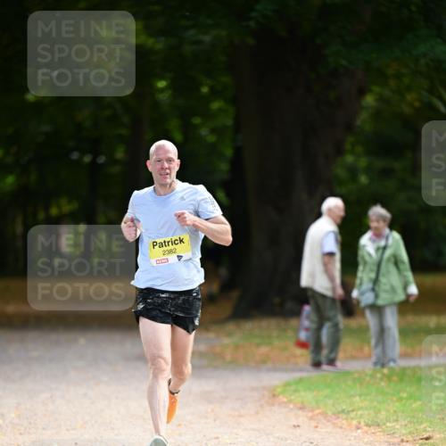 31.08.2025 - 21. Blankeneser Heldenlauf Dr. Thomas Lammeyer http://msf.ph/oto/8629399 31.08.2025 10:04:37 Laufen 2382 meine-sportfotos.de