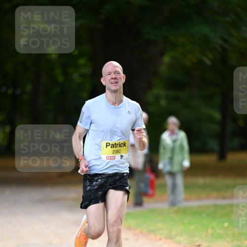 31.08.2025 - 21. Blankeneser Heldenlauf Dr. Thomas Lammeyer http://msf.ph/oto/8629408 31.08.2025 10:04:38 Laufen 2382 meine-sportfotos.de