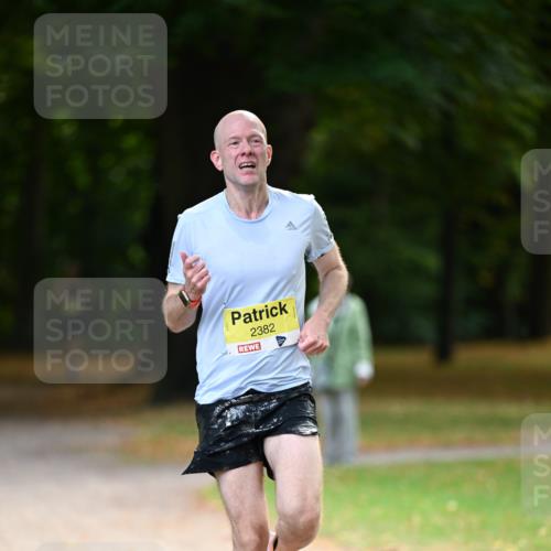 31.08.2025 - 21. Blankeneser Heldenlauf Dr. Thomas Lammeyer http://msf.ph/oto/8629411 31.08.2025 10:04:39 Laufen 2382 meine-sportfotos.de