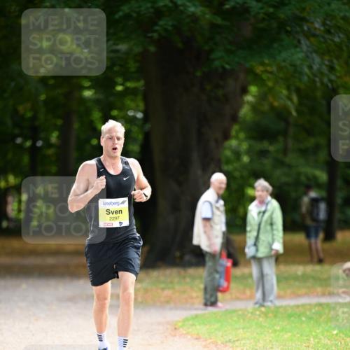 31.08.2025 - 21. Blankeneser Heldenlauf Dr. Thomas Lammeyer http://msf.ph/oto/8629419 31.08.2025 10:04:52 Laufen 2297 meine-sportfotos.de