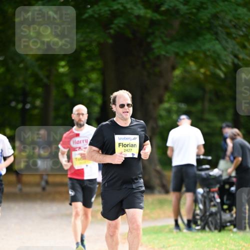 31.08.2025 - 21. Blankeneser Heldenlauf Dr. Thomas Lammeyer http://msf.ph/oto/8630234 31.08.2025 10:11:59 Laufen 2427 meine-sportfotos.de