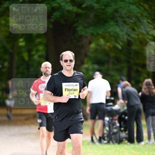 31.08.2025 - 21. Blankeneser Heldenlauf Dr. Thomas Lammeyer http://msf.ph/oto/8630239 31.08.2025 10:12:00 Laufen 2427 meine-sportfotos.de