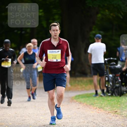 31.08.2025 - 21. Blankeneser Heldenlauf Dr. Thomas Lammeyer http://msf.ph/oto/8630323 31.08.2025 10:12:31 Laufen 2720 meine-sportfotos.de
