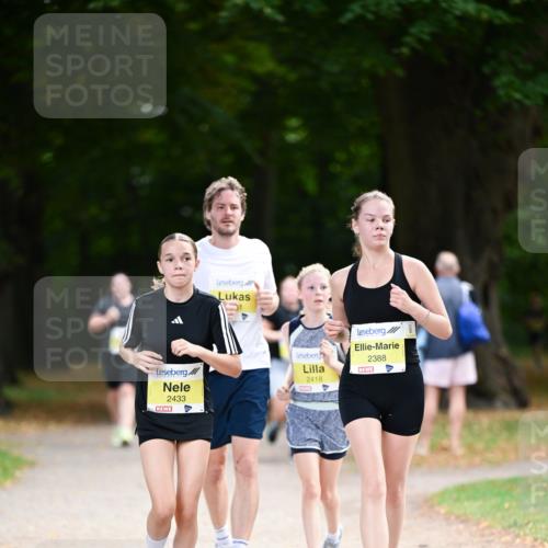 31.08.2025 - 21. Blankeneser Heldenlauf Dr. Thomas Lammeyer http://msf.ph/oto/8632420 31.08.2025 10:20:57 Laufen 2433, 2418, 2388 meine-sportfotos.de