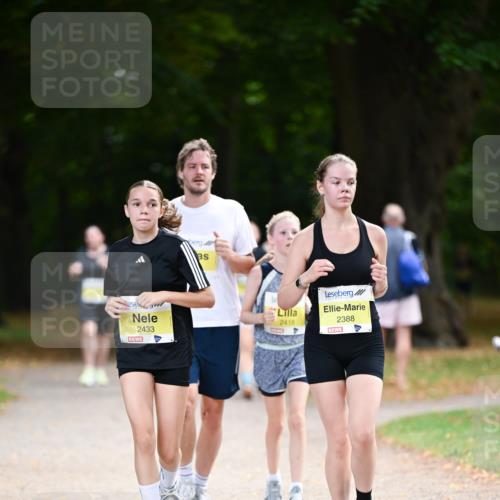 31.08.2025 - 21. Blankeneser Heldenlauf Dr. Thomas Lammeyer http://msf.ph/oto/8632422 31.08.2025 10:20:57 Laufen 2433, 2418, 2388 meine-sportfotos.de