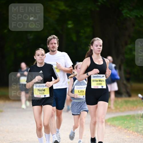 31.08.2025 - 21. Blankeneser Heldenlauf Dr. Thomas Lammeyer http://msf.ph/oto/8632423 31.08.2025 10:20:57 Laufen 2433, 2418, 2388 meine-sportfotos.de