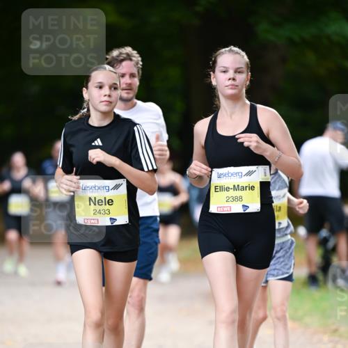31.08.2025 - 21. Blankeneser Heldenlauf Dr. Thomas Lammeyer http://msf.ph/oto/8632437 31.08.2025 10:20:59 Laufen 2433, 2388 meine-sportfotos.de
