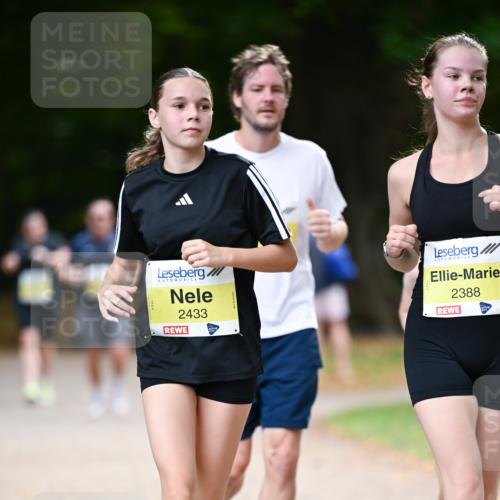 31.08.2025 - 21. Blankeneser Heldenlauf Dr. Thomas Lammeyer http://msf.ph/oto/8632441 31.08.2025 10:21:00 Laufen 2433, 2388 meine-sportfotos.de
