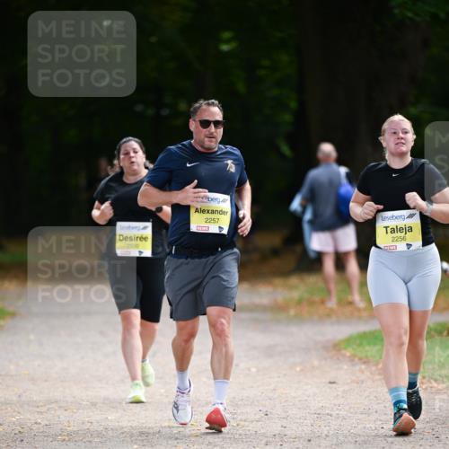 31.08.2025 - 21. Blankeneser Heldenlauf Dr. Thomas Lammeyer http://msf.ph/oto/8632465 31.08.2025 10:21:05 Laufen 2530, 2257, 2256 meine-sportfotos.de