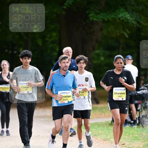 31.08.2025 - 21. Blankeneser Heldenlauf Dr. Thomas Lammeyer http://msf.ph/oto/8632538 31.08.2025 10:21:34 Laufen 2438, 2442, 2439, 2441 meine-sportfotos.de