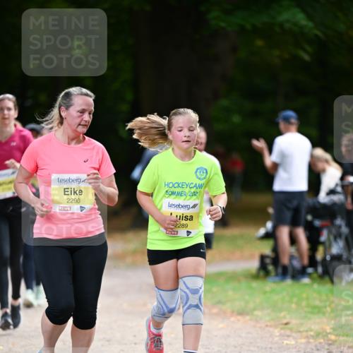 31.08.2025 - 21. Blankeneser Heldenlauf Dr. Thomas Lammeyer http://msf.ph/oto/8632881 31.08.2025 10:22:49 Laufen 2290, 202, 2289 meine-sportfotos.de