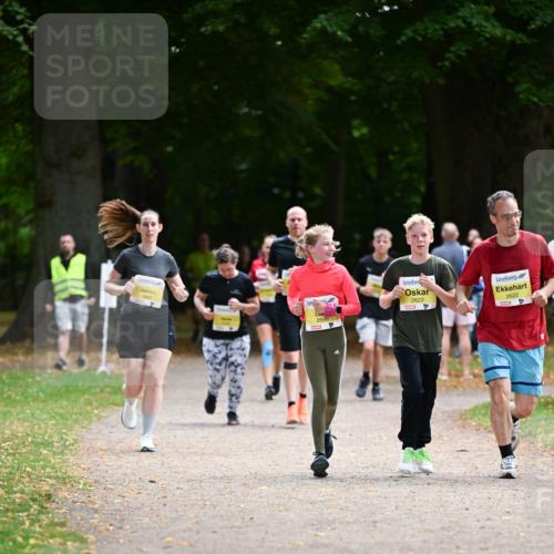 31.08.2025 - 21. Blankeneser Heldenlauf Dr. Thomas Lammeyer http://msf.ph/oto/8633012 31.08.2025 10:23:17 Laufen 2696, 2623, 4, 2622 meine-sportfotos.de