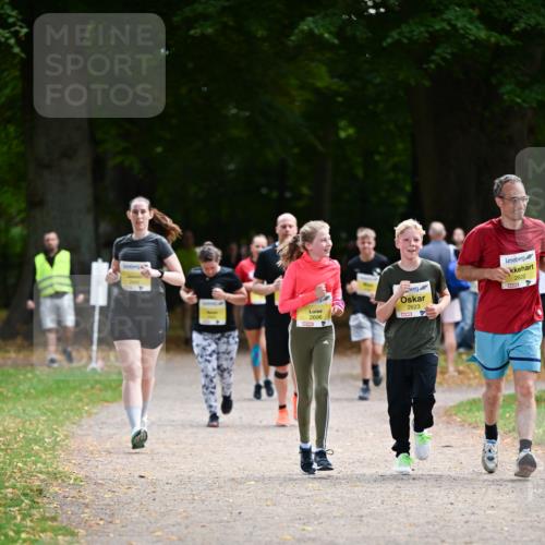 31.08.2025 - 21. Blankeneser Heldenlauf Dr. Thomas Lammeyer http://msf.ph/oto/8633014 31.08.2025 10:23:17 Laufen 2645, 2696, 2623, 2622 meine-sportfotos.de