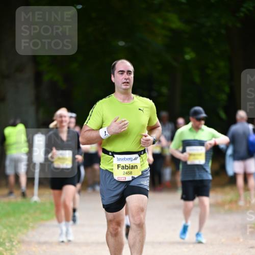 31.08.2025 - 21. Blankeneser Heldenlauf Dr. Thomas Lammeyer http://msf.ph/oto/8633065 31.08.2025 10:23:32 Laufen 2458 meine-sportfotos.de