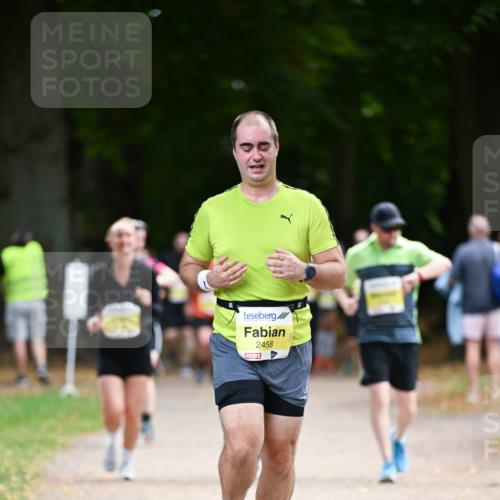 31.08.2025 - 21. Blankeneser Heldenlauf Dr. Thomas Lammeyer http://msf.ph/oto/8633067 31.08.2025 10:23:32 Laufen 2458 meine-sportfotos.de