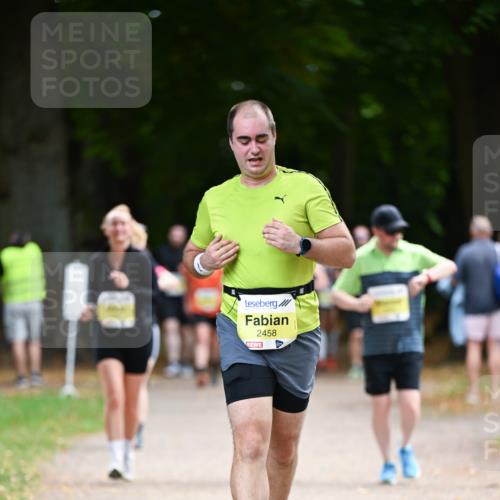 31.08.2025 - 21. Blankeneser Heldenlauf Dr. Thomas Lammeyer http://msf.ph/oto/8633068 31.08.2025 10:23:32 Laufen 2458 meine-sportfotos.de