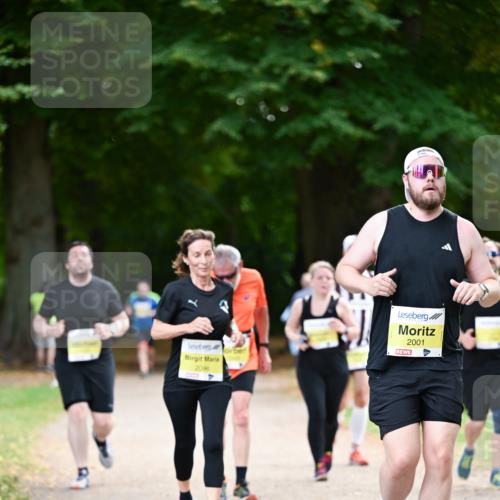 31.08.2025 - 21. Blankeneser Heldenlauf Dr. Thomas Lammeyer http://msf.ph/oto/8633115 31.08.2025 10:23:45 Laufen 2096, 2001 meine-sportfotos.de