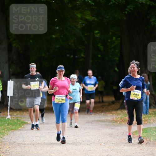 31.08.2025 - 21. Blankeneser Heldenlauf Dr. Thomas Lammeyer http://msf.ph/oto/8633670 31.08.2025 10:26:18 Laufen 2453, 2539 meine-sportfotos.de