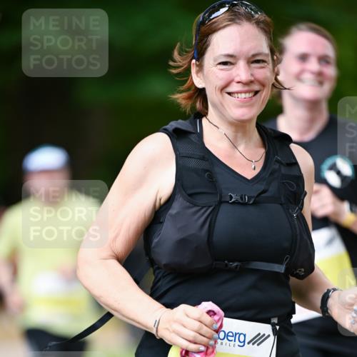 31.08.2025 - 21. Blankeneser Heldenlauf Dr. Thomas Lammeyer http://msf.ph/oto/8633781 31.08.2025 10:26:47 Laufen 6, 5, 2660 meine-sportfotos.de