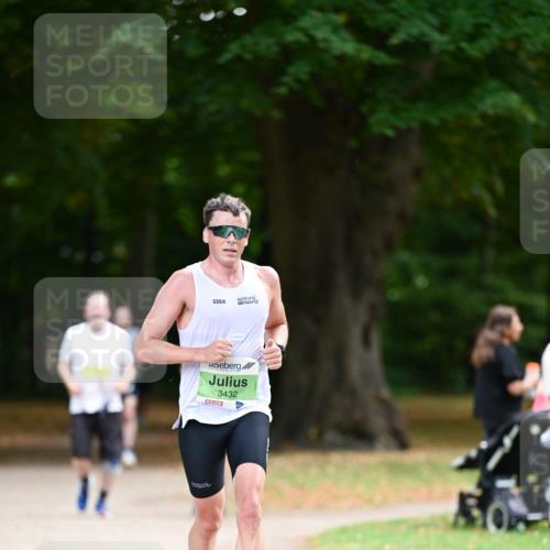 31.08.2025 - 21. Blankeneser Heldenlauf Dr. Thomas Lammeyer http://msf.ph/oto/8633997 31.08.2025 10:27:57 Laufen 3432 meine-sportfotos.de