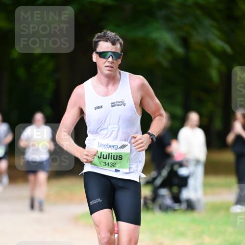 31.08.2025 - 21. Blankeneser Heldenlauf Dr. Thomas Lammeyer http://msf.ph/oto/8634006 31.08.2025 10:27:58 Laufen 3432 meine-sportfotos.de
