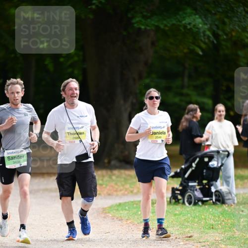 31.08.2025 - 21. Blankeneser Heldenlauf Dr. Thomas Lammeyer http://msf.ph/oto/8634016 31.08.2025 10:28:03 Laufen 3409, 2606, 2546 meine-sportfotos.de