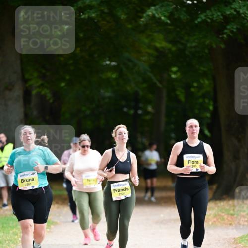 31.08.2025 - 21. Blankeneser Heldenlauf Dr. Thomas Lammeyer http://msf.ph/oto/8634270 31.08.2025 10:30:04 Laufen 2361, 2225, 188 meine-sportfotos.de