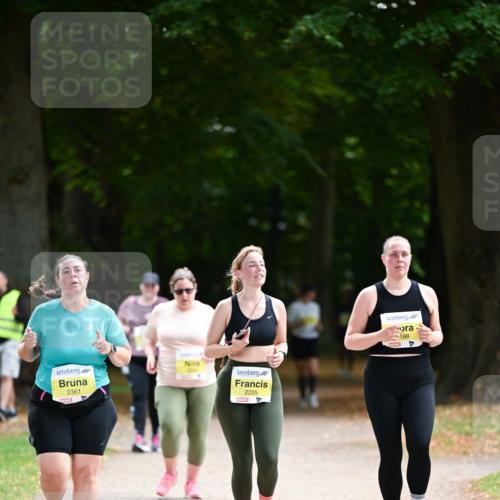 31.08.2025 - 21. Blankeneser Heldenlauf Dr. Thomas Lammeyer http://msf.ph/oto/8634271 31.08.2025 10:30:05 Laufen 2361, 2225, 4, 188 meine-sportfotos.de
