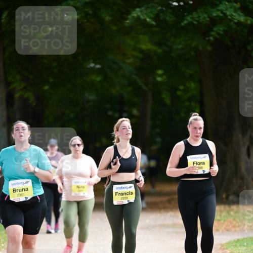 31.08.2025 - 21. Blankeneser Heldenlauf Dr. Thomas Lammeyer http://msf.ph/oto/8634277 31.08.2025 10:30:05 Laufen 2361, 2225, 88 meine-sportfotos.de