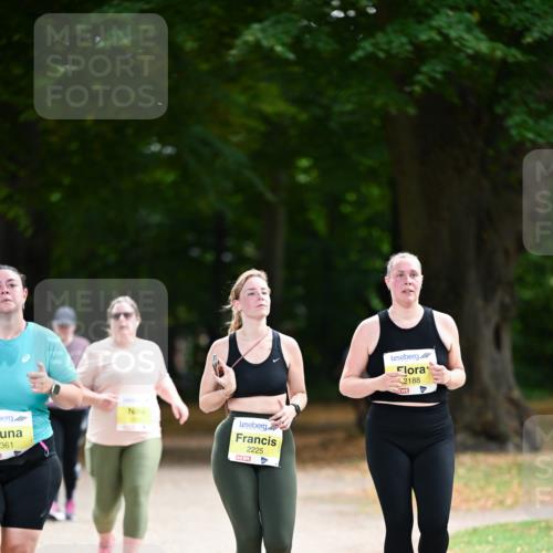 31.08.2025 - 21. Blankeneser Heldenlauf Dr. Thomas Lammeyer http://msf.ph/oto/8634282 31.08.2025 10:30:06 Laufen 361, 3, 2225, 2188 meine-sportfotos.de