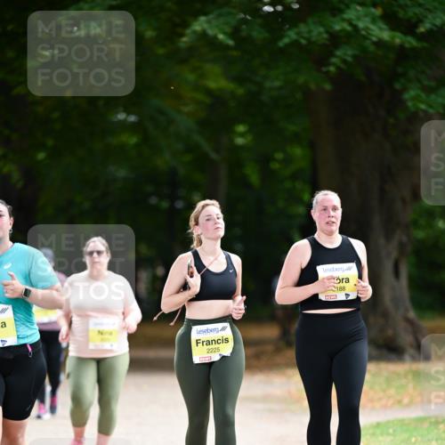 31.08.2025 - 21. Blankeneser Heldenlauf Dr. Thomas Lammeyer http://msf.ph/oto/8634283 31.08.2025 10:30:06 Laufen 2225, 2188 meine-sportfotos.de