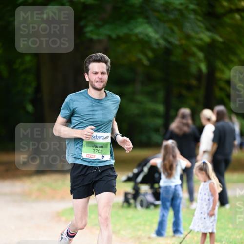 31.08.2025 - 21. Blankeneser Heldenlauf Dr. Thomas Lammeyer http://msf.ph/oto/8634414 31.08.2025 10:31:14 Laufen 3702 meine-sportfotos.de