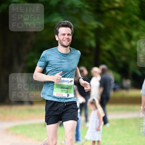 31.08.2025 - 21. Blankeneser Heldenlauf Dr. Thomas Lammeyer http://msf.ph/oto/8634419 31.08.2025 10:31:14 Laufen 3702 meine-sportfotos.de