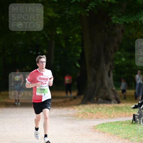 31.08.2025 - 21. Blankeneser Heldenlauf Dr. Thomas Lammeyer http://msf.ph/oto/8634423 31.08.2025 10:31:50 Laufen 3518 meine-sportfotos.de