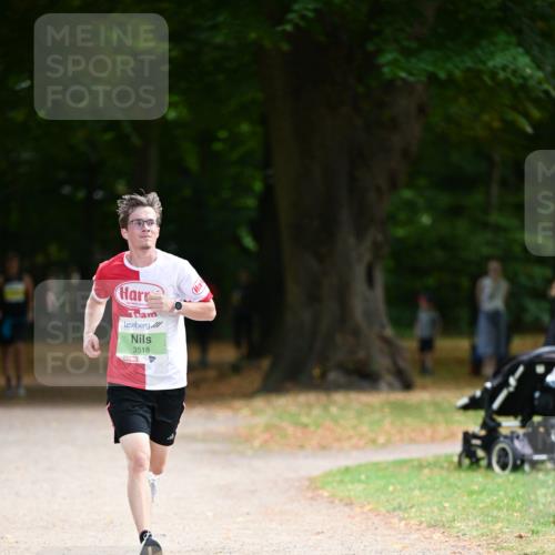 31.08.2025 - 21. Blankeneser Heldenlauf Dr. Thomas Lammeyer http://msf.ph/oto/8634426 31.08.2025 10:31:51 Laufen 3518 meine-sportfotos.de