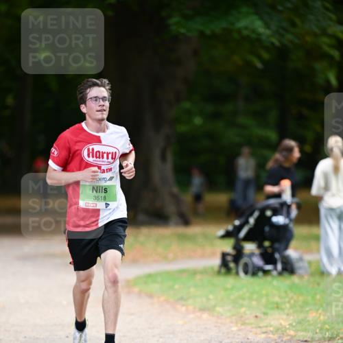 31.08.2025 - 21. Blankeneser Heldenlauf Dr. Thomas Lammeyer http://msf.ph/oto/8634433 31.08.2025 10:31:52 Laufen 688, 3518 meine-sportfotos.de